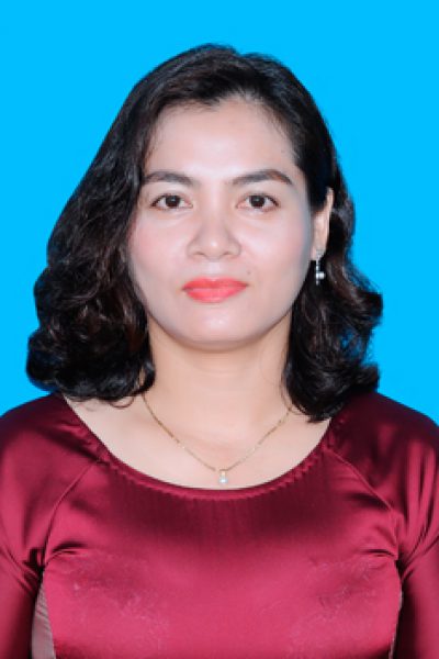 Cô: Phan Thị Thu Thủy