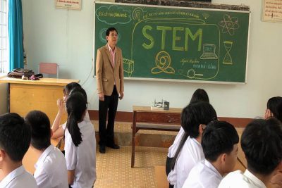 DẠY HỌC STEM CHỦ ĐỀ: CHẾ TẠO MÔ HÌNH QUẠT GIÓ  VỚI ĐỘNG CƠ ĐƠN GIẢN